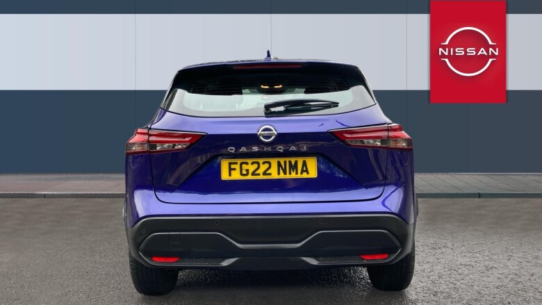 Nissan Qashqai 1.3 DiG-T MH Acenta Premium 5dr Petrol Hatchback